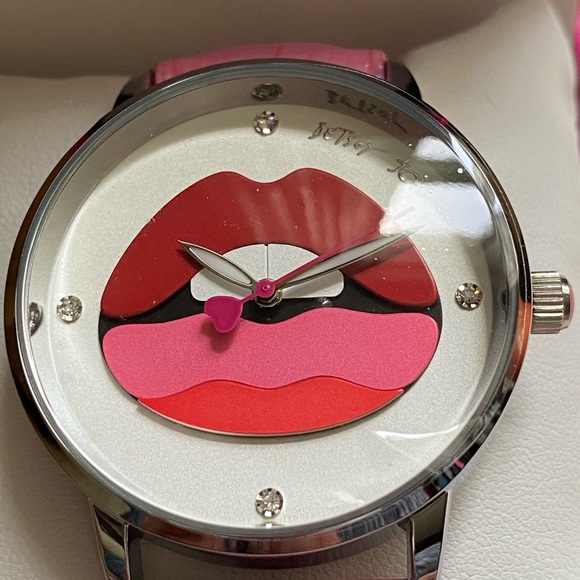 Betsy Johnson lip watch - Picture 2 of 2